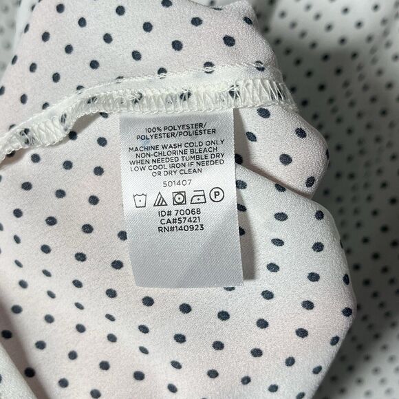 Ann Taylor LOFT Blouse Size Large White Polka Dot Roll Tab Sleeve V Neck NWT - Picture 6 of 12